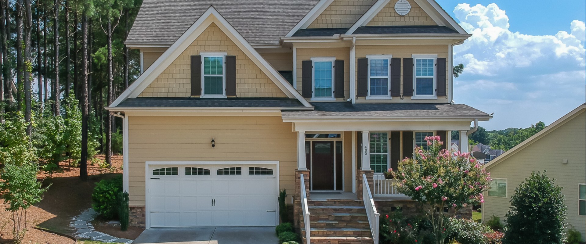 How does curb appeal affect appraisal?